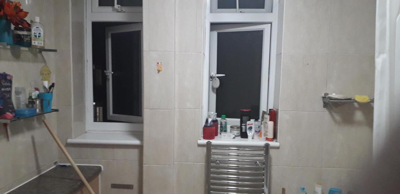 7, Cranehouse Brangbourne Road One Big Double Room Available On Reasonable Price, Shared Flat London Kültér fotó
